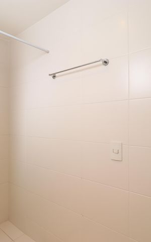 Apartamento à venda com 131m², 2 quartos e 2 vagasBanheiro da Suíte 1