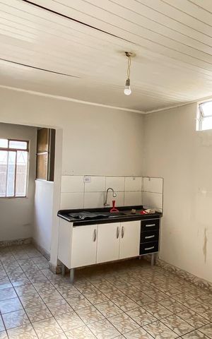 Casa à venda com 252m², 2 quartos e 2 vagasCozinha 