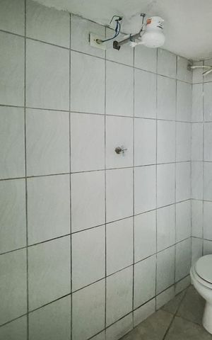 Casa para alugar com 311m², 3 quartos e 1 vaga Casa para alugar com 311m², 3 quartos e 1 vagaBanheiro social