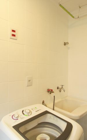 Apartamento à venda com 70m², 2 quartos e 2 vagas Apartamento à venda com 70m², 2 quartos e 2 vagasÁrea de Serviço