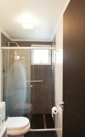 Apartamento à venda com 70m², 2 quartos e 2 vagas Apartamento à venda com 70m², 2 quartos e 2 vagasBanheiro 1