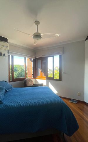 Casa à venda com 250m², 4 quartos e 2 vagas