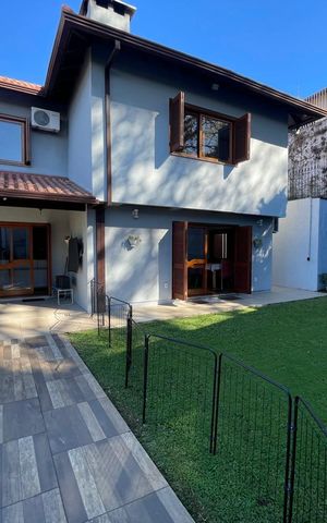 Casa à venda com 250m², 4 quartos e 2 vagas