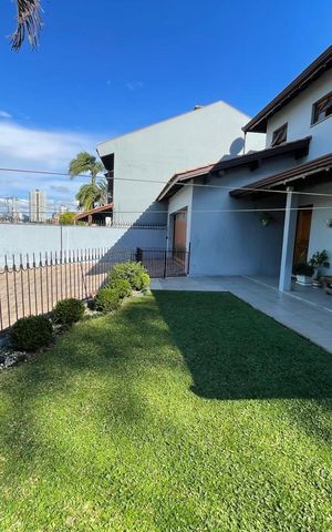 Casa à venda com 250m², 4 quartos e 2 vagas