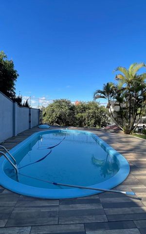 Casa à venda com 250m², 4 quartos e 2 vagas
