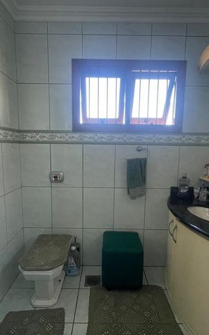 Casa à venda com 250m², 4 quartos e 2 vagas