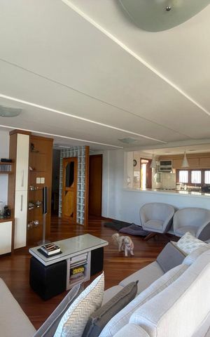 Casa à venda com 250m², 4 quartos e 2 vagas