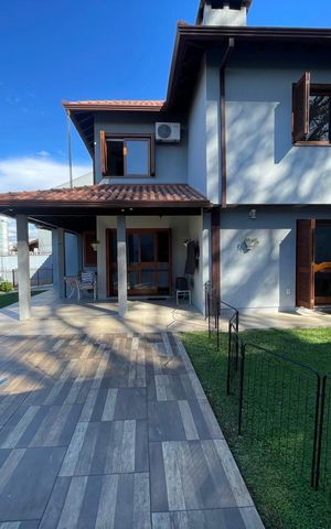 Casa à venda com 250m², 4 quartos e 2 vagas