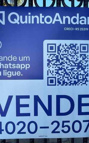 Casa à venda com 250m², 4 quartos e 2 vagas Casa à venda com 250m², 4 quartos e 2 vagasPlaca instalada em 07/08/2026 com o código MBKZ-94