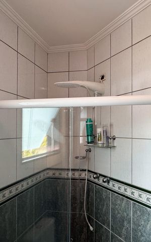Casa à venda com 257m², 3 quartos e 3 vagas Casa à venda com 257m², 3 quartos e 3 vagasBanheiro - Suíte 2