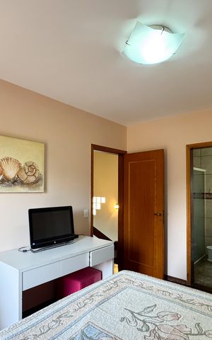 Casa à venda com 257m², 3 quartos e 3 vagas Casa à venda com 257m², 3 quartos e 3 vagasSuíte 3