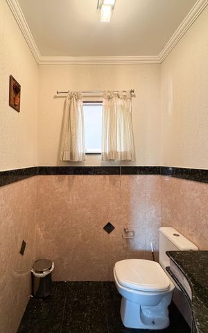 Casa à venda com 257m², 3 quartos e 3 vagas Casa à venda com 257m², 3 quartos e 3 vagasLavabo