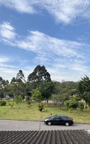 Casa à venda com 257m², 3 quartos e 3 vagas Casa à venda com 257m², 3 quartos e 3 vagasVista da Sacada - Suíte 3