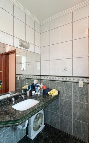 Casa à venda com 257m², 3 quartos e 3 vagas Casa à venda com 257m², 3 quartos e 3 vagasBanheiro - Suíte 2