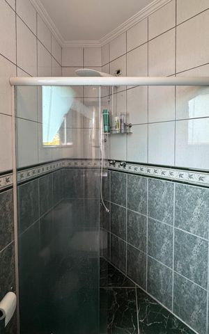 Casa à venda com 257m², 3 quartos e 3 vagas Casa à venda com 257m², 3 quartos e 3 vagasBanheiro - Suíte 2