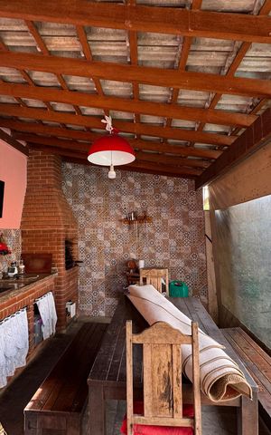 Casa à venda com 257m², 3 quartos e 3 vagas Casa à venda com 257m², 3 quartos e 3 vagasÁrea - Churrasqueira