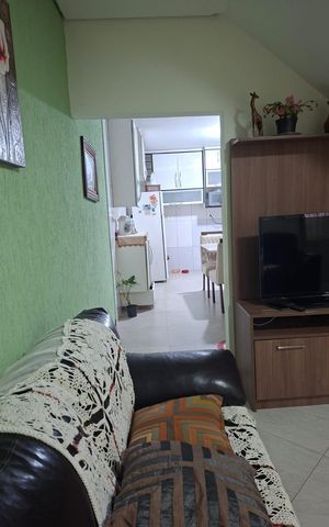 Casa à venda com 220m², 4 quartos e 2 vagas Casa à venda com 220m², 4 quartos e 2 vagasSala