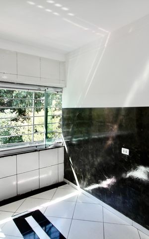 Casa de condomínio para alugar com 40m², 2 quartos e sem vagaSala/cozinha