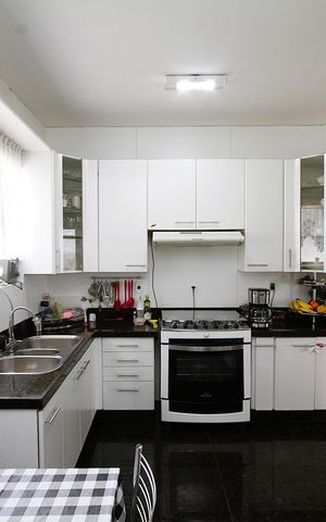 Apartamento para alugar com 360m², 4 quartos e 3 vagasCozinha