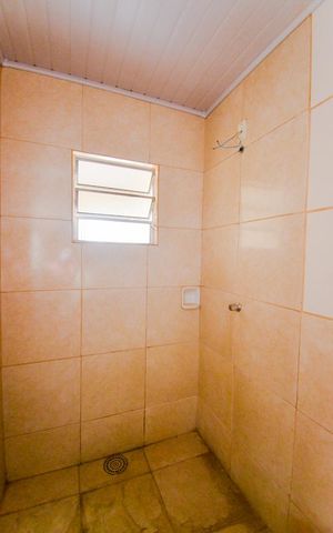 Casa para alugar com 42m², 1 quarto e sem vagaBanheiro