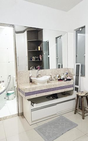 Casa para alugar com 425m², 5 quartos e 2 vagas