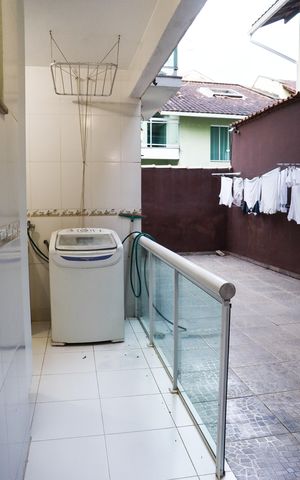 Casa para alugar com 425m², 5 quartos e 2 vagas