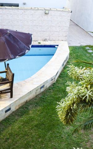 Casa para alugar com 425m², 5 quartos e 2 vagas