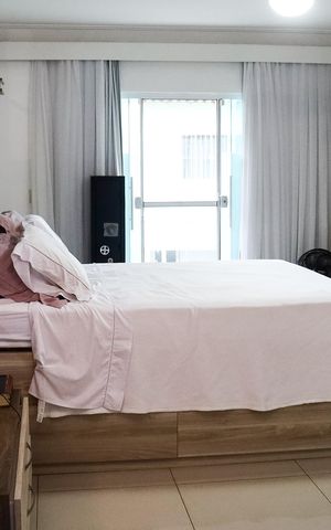 Casa para alugar com 425m², 5 quartos e 2 vagas