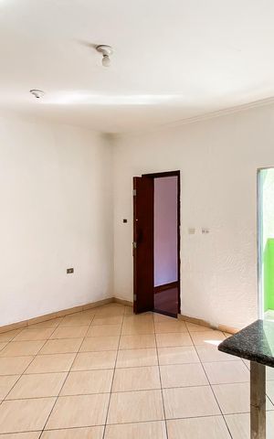 Casa de condomínio para alugar com 45m², 2 quartos e 1 vaga Casa de condomínio para alugar com 45m², 2 quartos e 1 vagaSala/cozinha