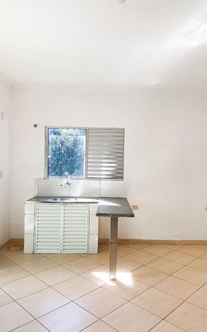 Casa de condomínio para alugar com 45m², 2 quartos e 1 vaga Casa de condomínio para alugar com 45m², 2 quartos e 1 vagaSala/cozinha
