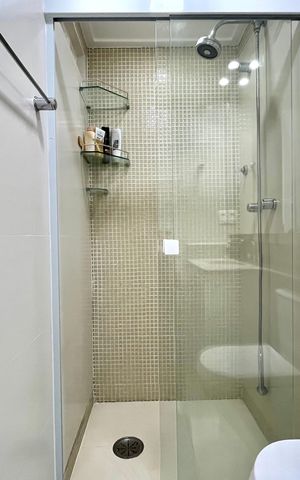 Apartamento para alugar com 220m², 3 quartos e 2 vagas Apartamento para alugar com 220m², 3 quartos e 2 vagasBanheiro da Suíte 1