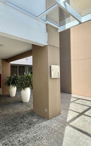 Apartamento para alugar com 220m², 3 quartos e 2 vagas Apartamento para alugar com 220m², 3 quartos e 2 vagasHall de entrada