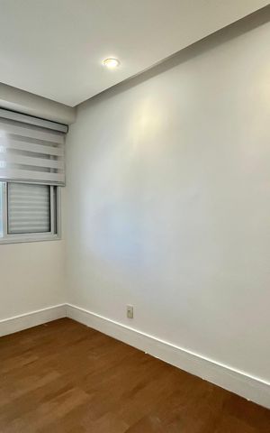 Apartamento para alugar com 220m², 3 quartos e 2 vagas Apartamento para alugar com 220m², 3 quartos e 2 vagasQuarto