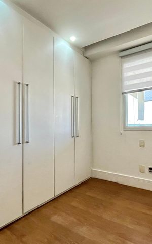 Apartamento para alugar com 220m², 3 quartos e 2 vagas Apartamento para alugar com 220m², 3 quartos e 2 vagasQuarto