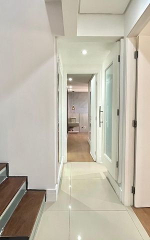 Apartamento para alugar com 220m², 3 quartos e 2 vagas Apartamento para alugar com 220m², 3 quartos e 2 vagasCorredor