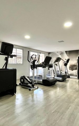 Apartamento para alugar com 220m², 3 quartos e 2 vagas Apartamento para alugar com 220m², 3 quartos e 2 vagasÁrea comum - Academia