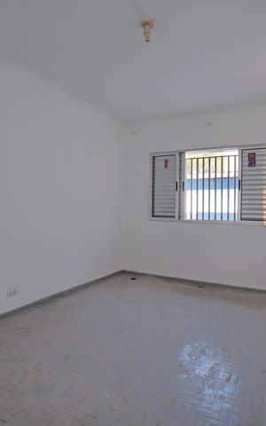 Casa para alugar com 100m², 2 quartos e 2 vagasQuarto 2