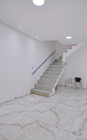Casa para alugar com 100m², 2 quartos e 2 vagasÁrea comum - Salão de festas