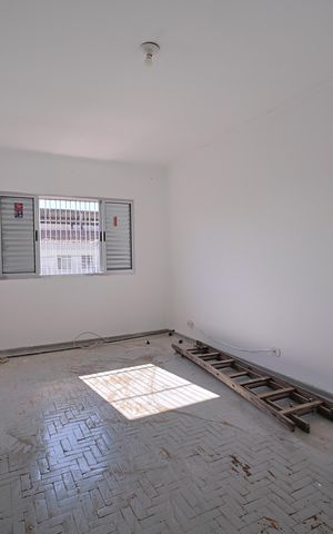 Casa para alugar com 100m², 2 quartos e 2 vagasQuarto 1