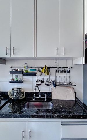 Apartamento à venda com 49m², 2 quartos e 1 vagaCozinha - Armários
