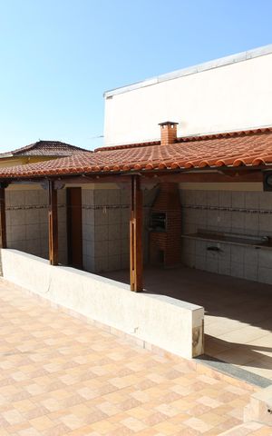 Casa para alugar com 360m², 4 quartos e 1 vagaQuintal