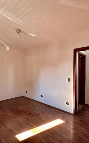 Casa para alugar com 140m², 3 quartos e 3 vagas Casa para alugar com 140m², 3 quartos e 3 vagasQuarto 3