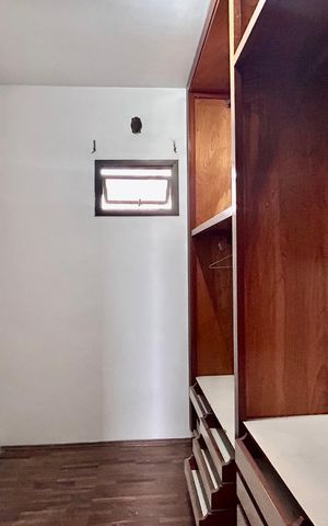 Casa para alugar com 140m², 3 quartos e 3 vagas Casa para alugar com 140m², 3 quartos e 3 vagasCloset do quarto 1