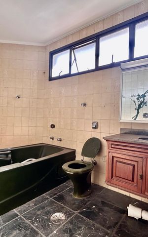 Casa para alugar com 140m², 3 quartos e 3 vagas Casa para alugar com 140m², 3 quartos e 3 vagasBanheiro do Quarto 1