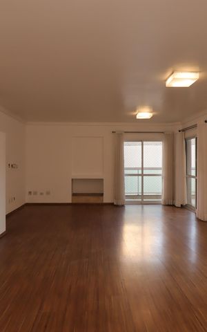 Apartamento para alugar com 165m², 3 quartos e 3 vagasSala
