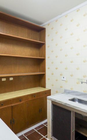 Casa para alugar com 300m², 5 quartos e 6 vagas Casa para alugar com 300m², 5 quartos e 6 vagascozinha garagem