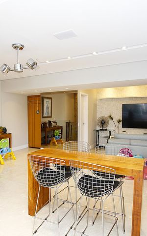 Apartamento à venda com 220m², 3 quartos e 3 vagasCobertura