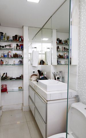 Apartamento à venda com 220m², 3 quartos e 3 vagasBanheiro da Suíte