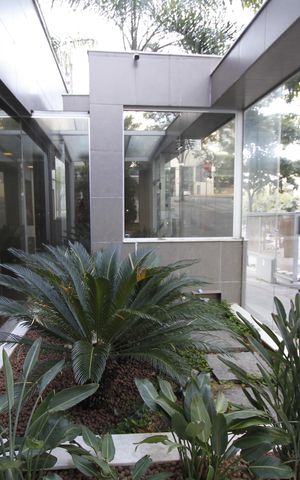 Apartamento à venda com 220m², 3 quartos e 3 vagasEntrada