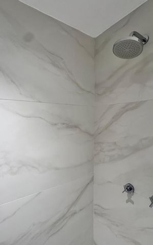 Apartamento à venda com 314m², 4 quartos e 3 vagas Apartamento à venda com 314m², 4 quartos e 3 vagasBanheiro da Suíte 4